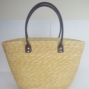 womens straw tote BEAUTIFUL and VERSATILE